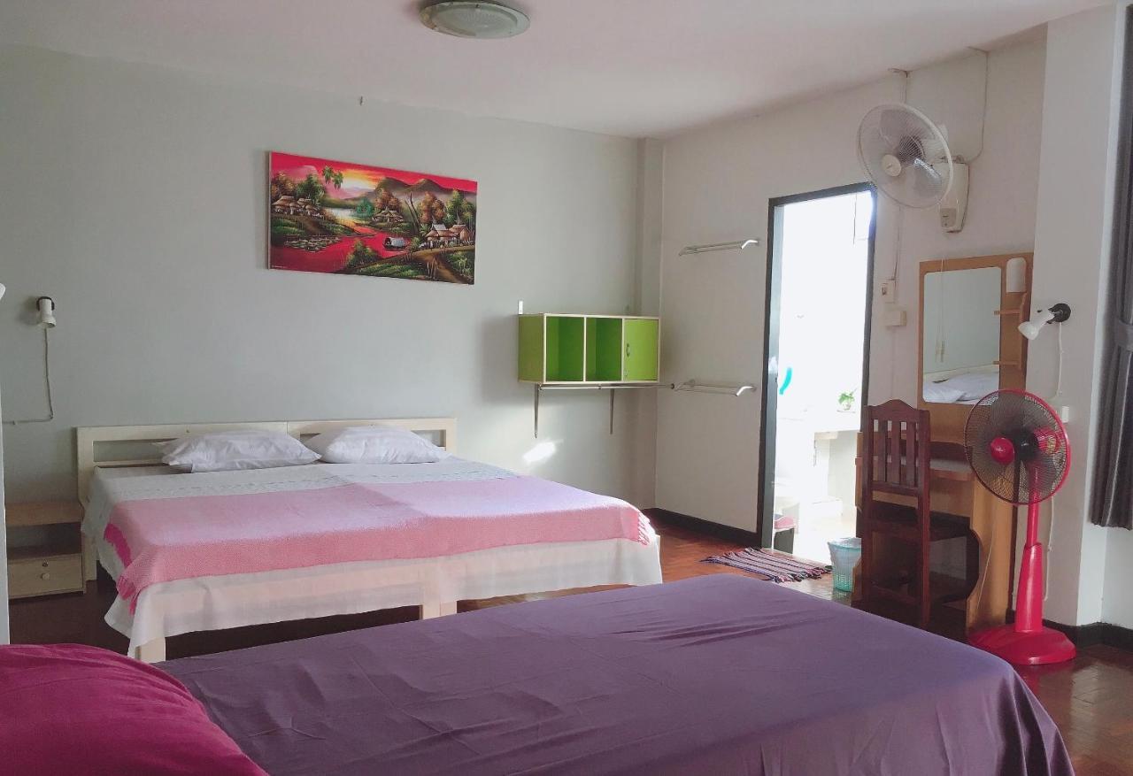 Wayside Guesthouse เชียงใหม่ ภายนอก รูปภาพ