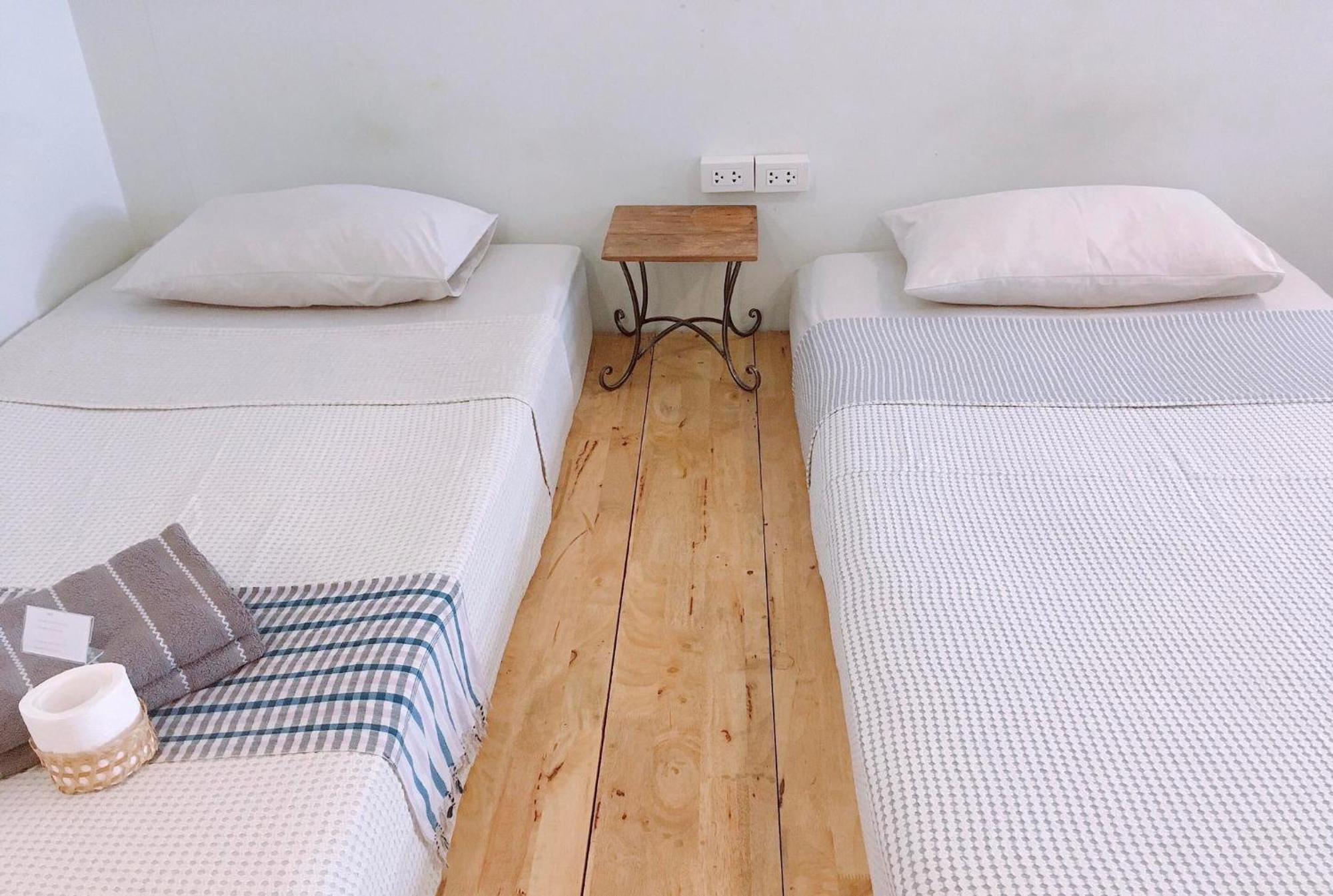 Wayside Guesthouse เชียงใหม่ ภายนอก รูปภาพ