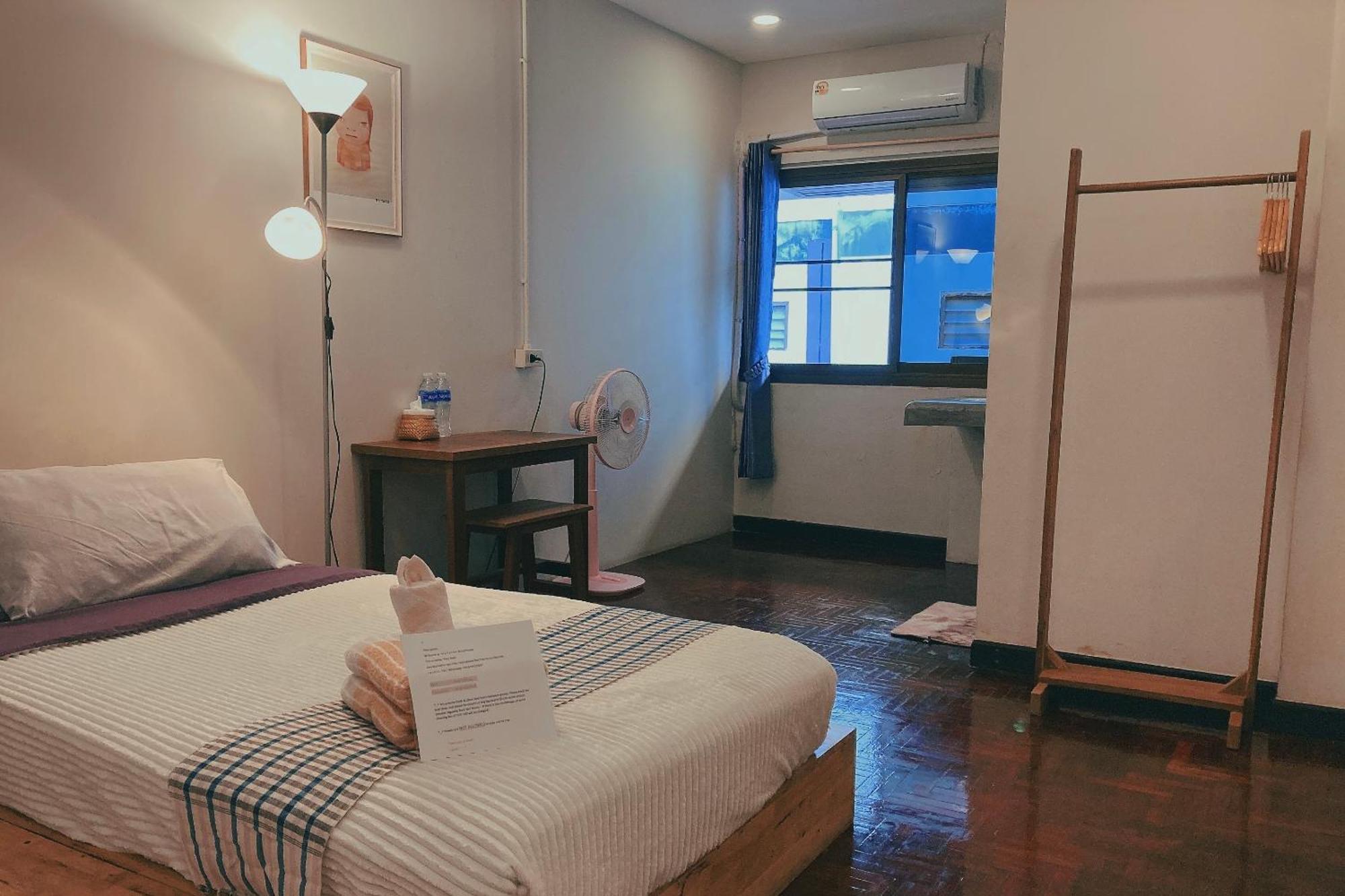 Wayside Guesthouse เชียงใหม่ ภายนอก รูปภาพ